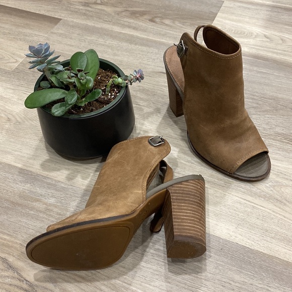 Lucky Brand Heel - Picture 6 of 6